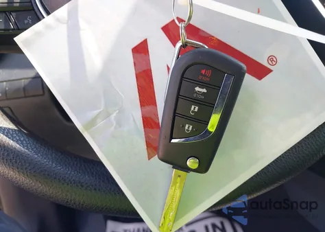 2020 Toyota Camry Le from USA, damaged, VIN 4T1C11AK6LU955569